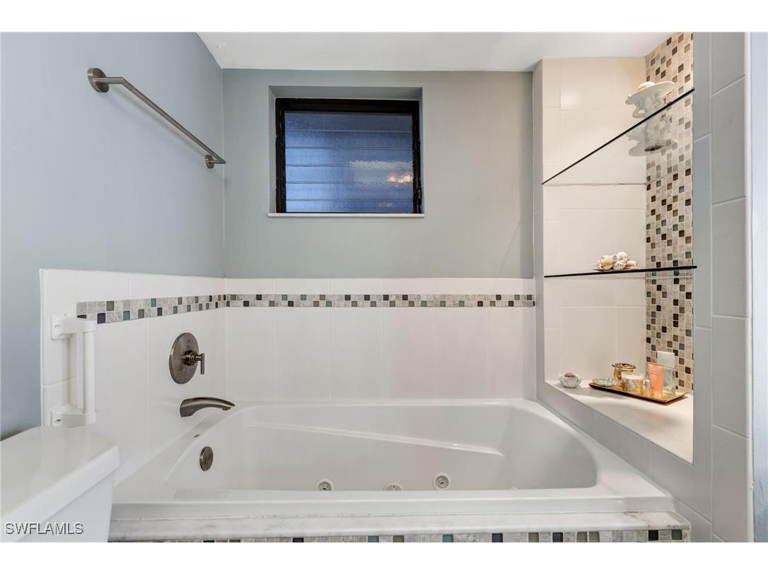 1910 Virginia Avenue #403 Fort Myers FL 33901 225009146 image20