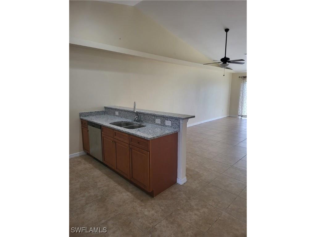 1914/1916 SW 15th Place Cape Coral FL 33991 224090926 image2