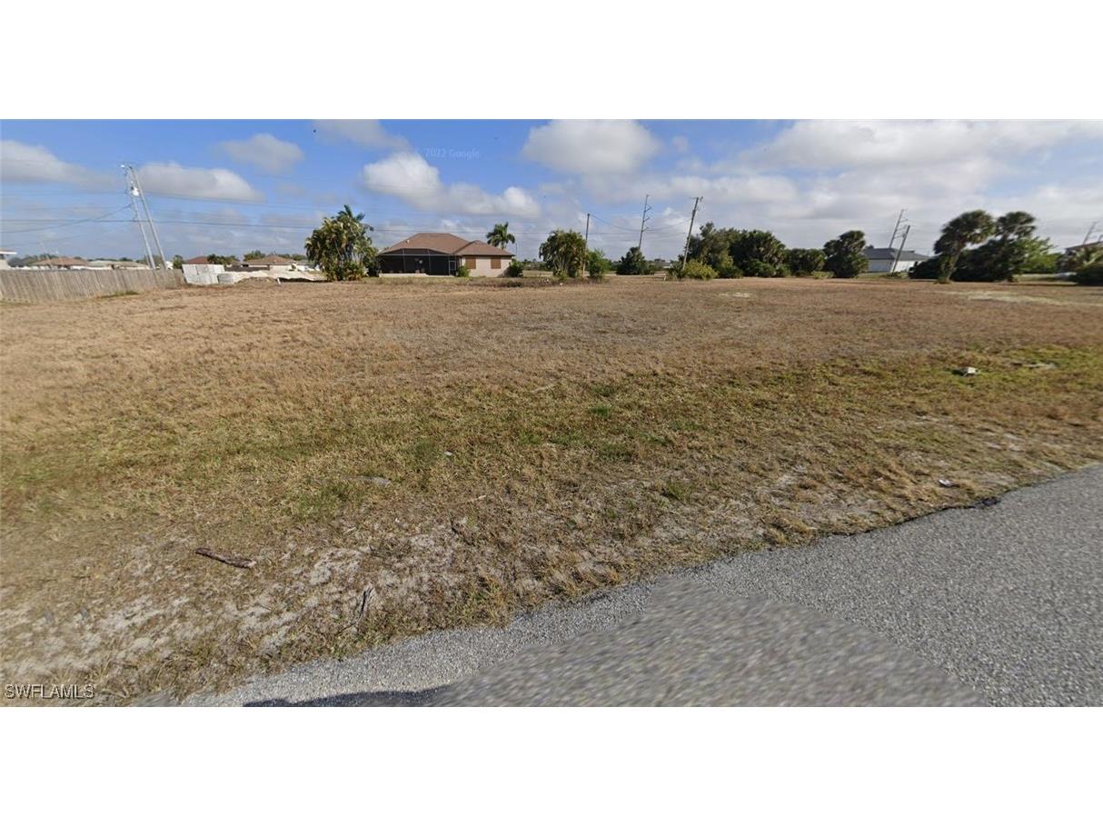 1915 NW 7th Terrace Cape Coral FL 33993 224093759 image2