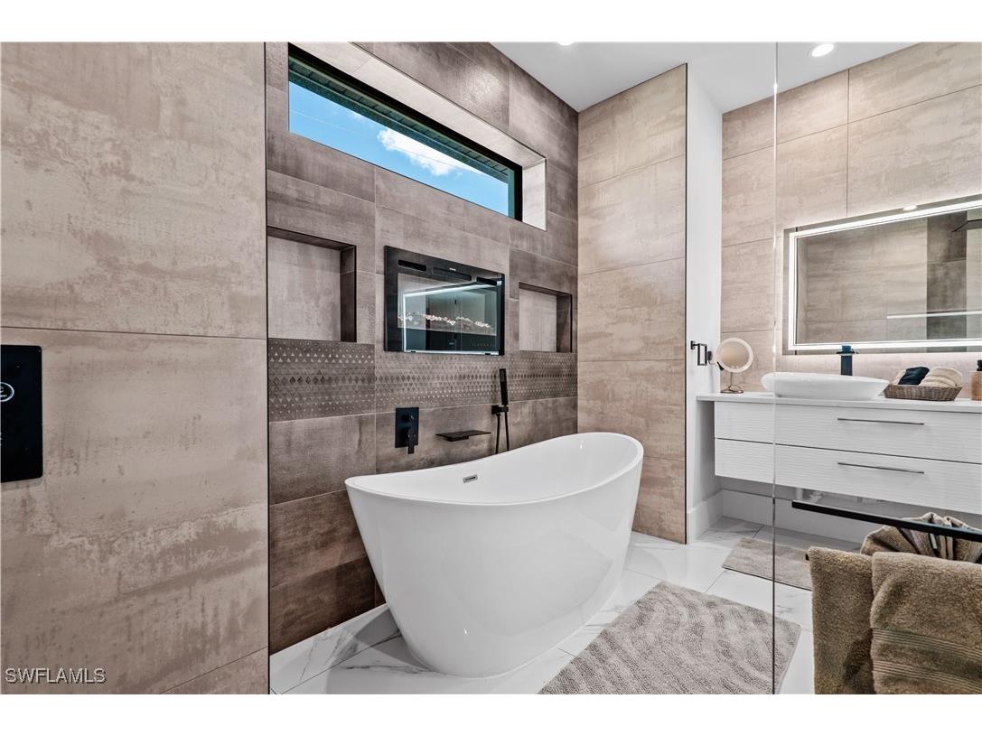 1918 SW 30th Terrace Cape Coral FL 33914 225017853 image24