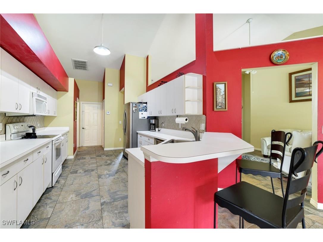 1920 Piccadilly Circus Naples FL 34112 225054061 image11