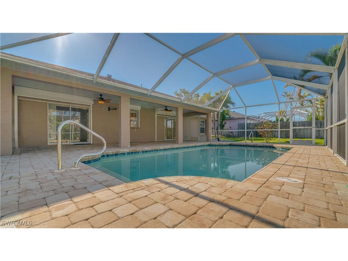 1921 SE 5th Place Cape Coral FL 33990 225038868 image1