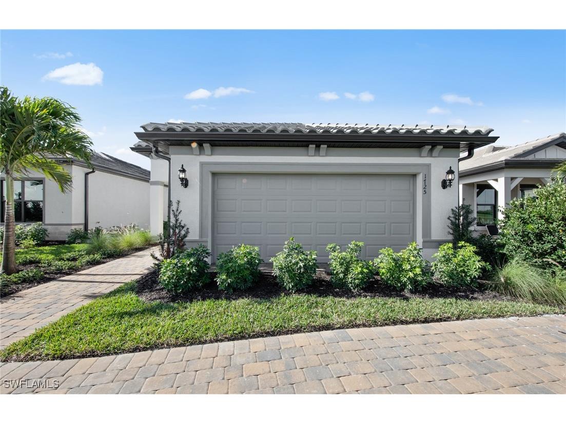 1939 Sierra Court Naples FL 34120 225036376 image1