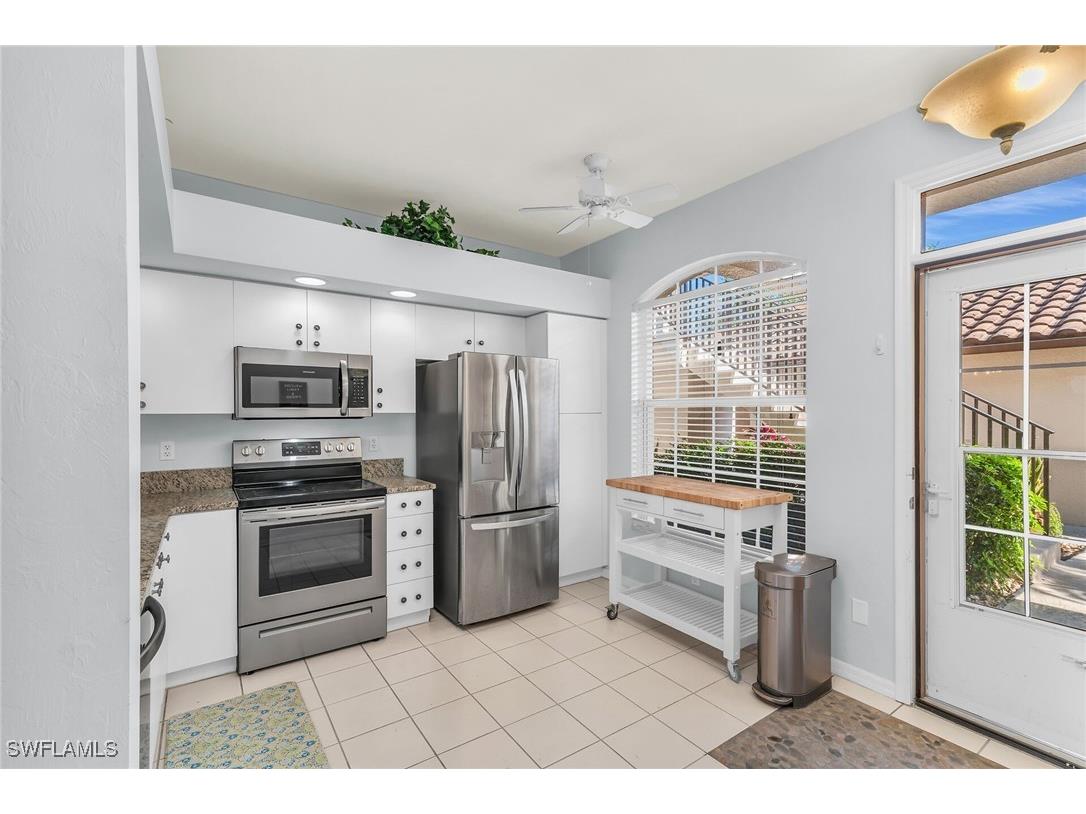 194 Newport Drive #903 Naples FL 34114 225027572 image5