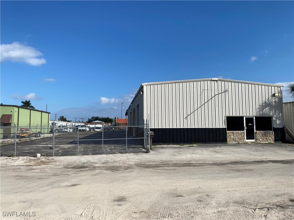 1941 Custom Drive Fort Myers FL 33907 225016860 image1