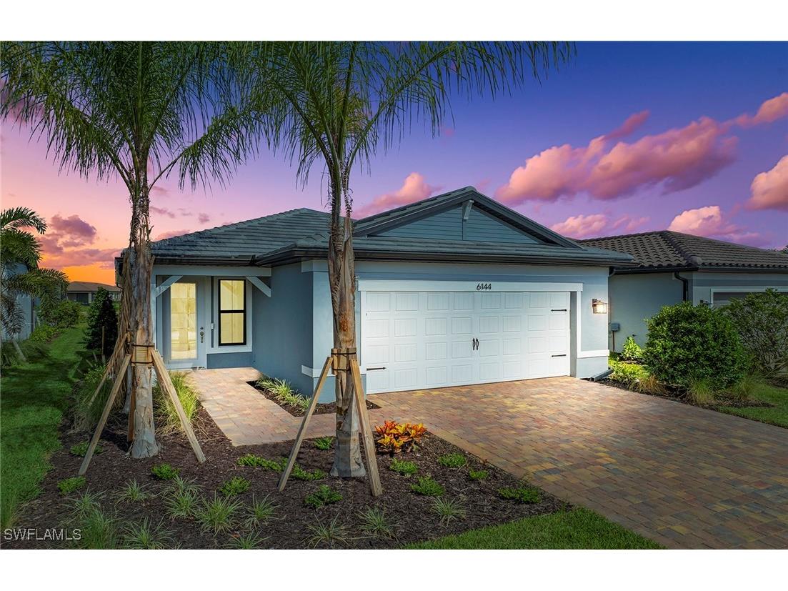 1952 Sierra Court Naples FL 34120 225050965 image1