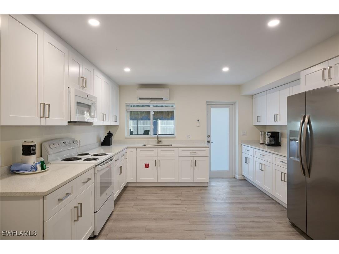 198-200 Anchorage Street #200 Fort Myers Beach FL 33931 225047481 image15