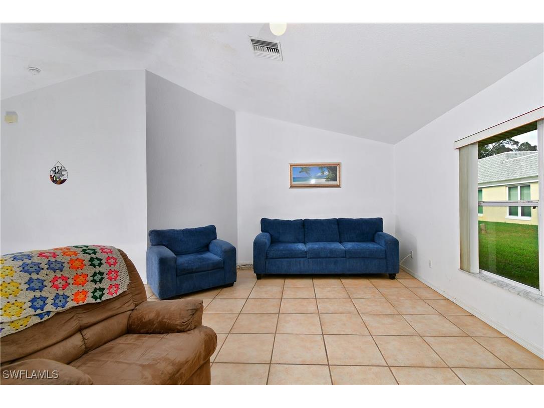 2 E Greens Circle Lehigh Acres FL 33936 224102683 image25