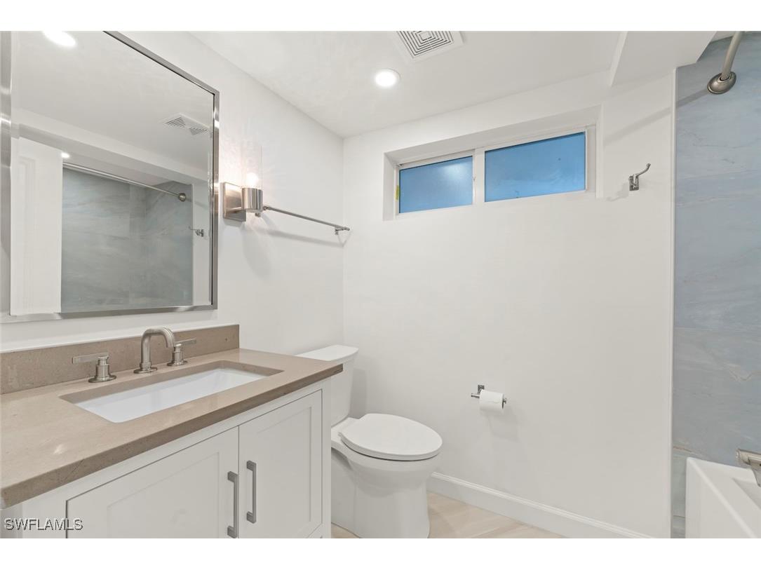 200 Periwinkle Way #111 Sanibel FL 33957 225033921 image36