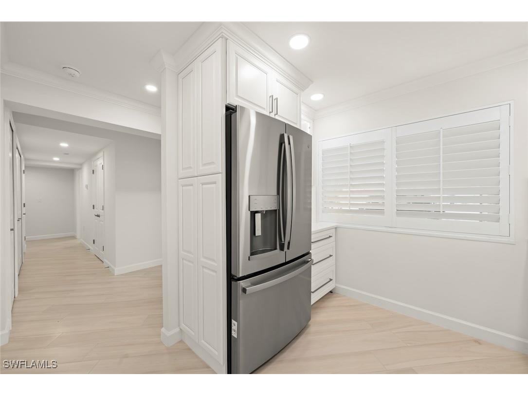 200 Periwinkle Way #111 Sanibel FL 33957 225033921 image7