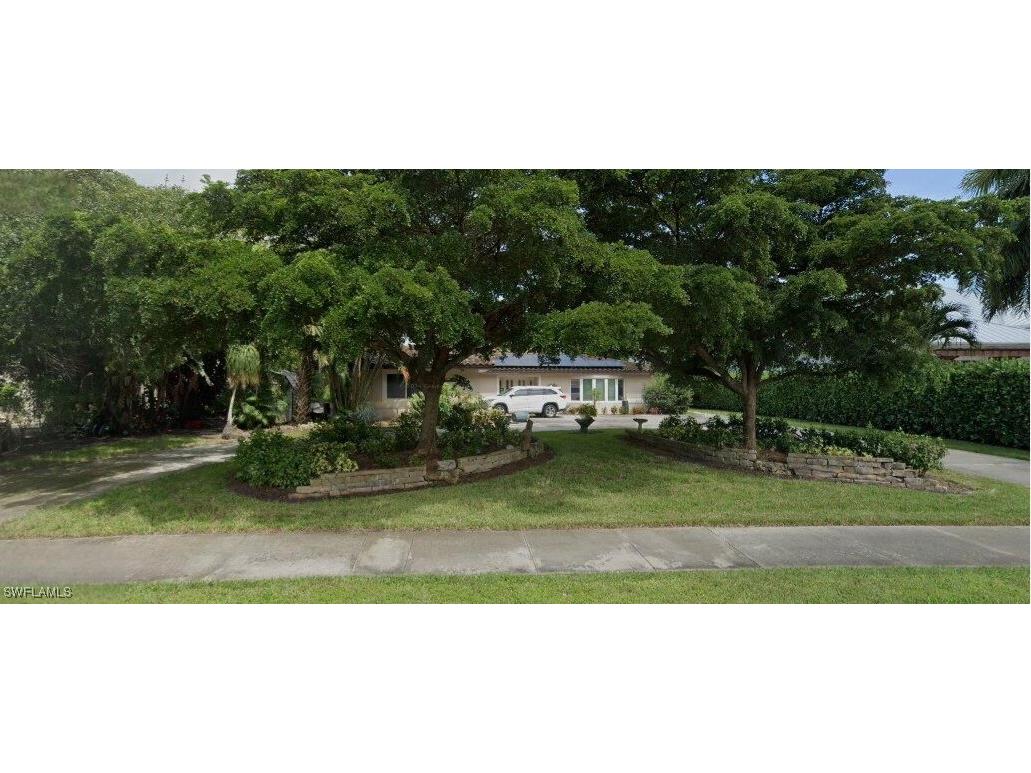 2000 Crayton Road Naples FL 34102 225005656 image1