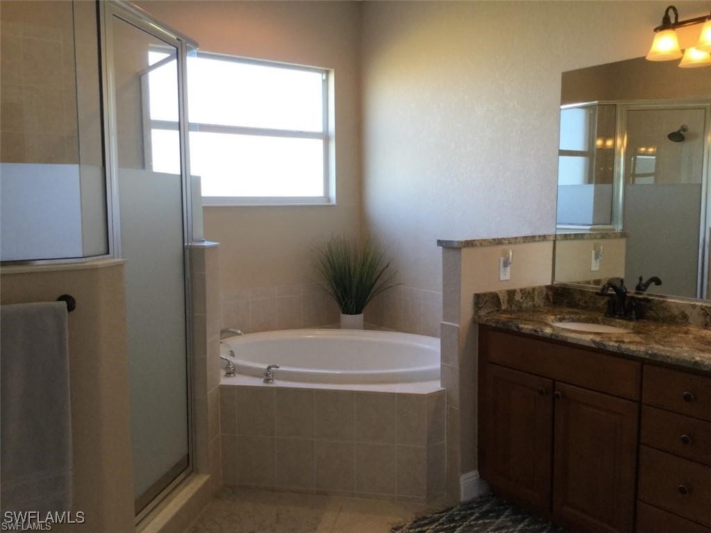 20085 Larino Loop Estero FL 33928 225020456 image14