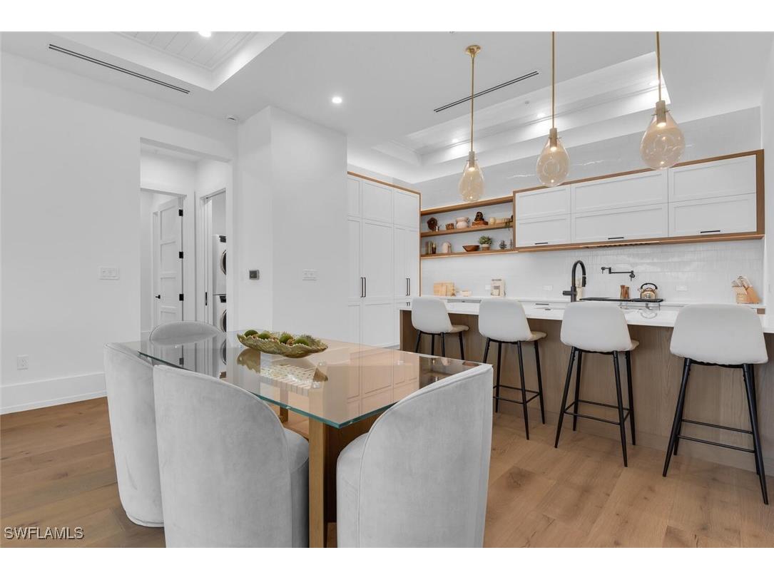 201 8th Street S #208 Naples FL 34102 225042195 image10