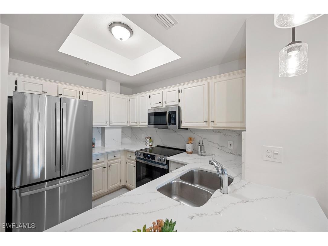 201 Arbor Lake Drive #204 Naples FL 34110 225049702 image6