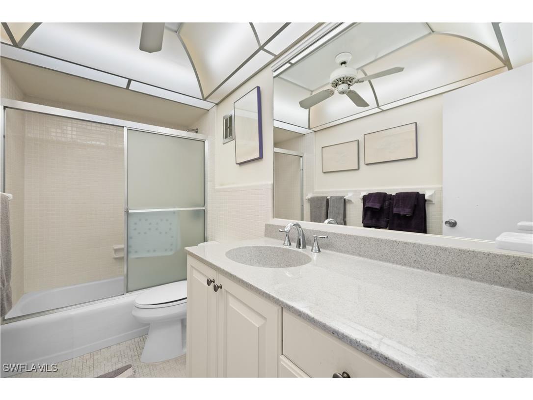 2011 Gulf Shore Boulevard N #44 Naples FL 34102 224073408 image12