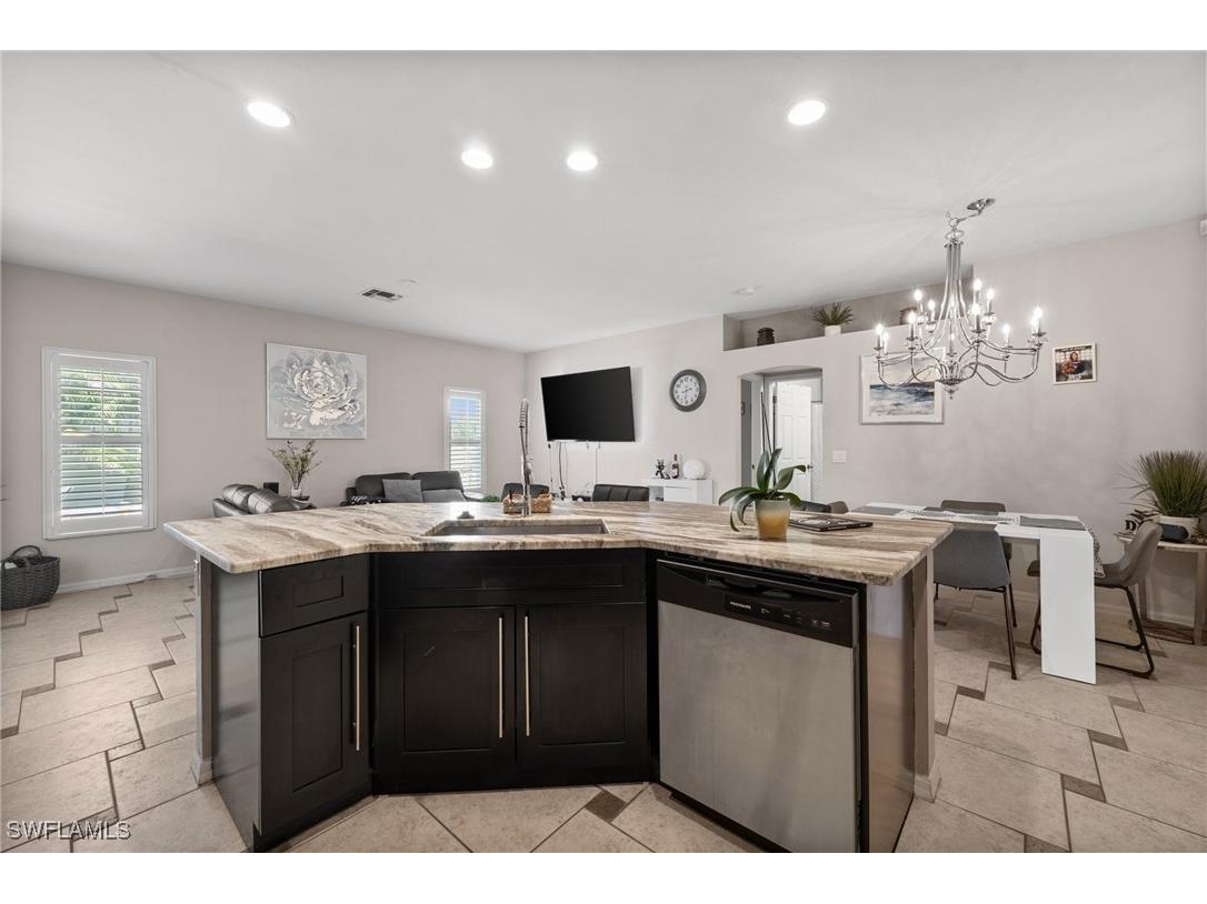 2017 Cape Coral Parkway W Cape Coral FL 33914 225041068 image30