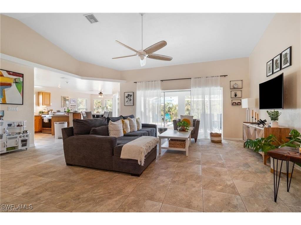 2019 SW 43rd Terrace Cape Coral FL 33914 225038215 image6
