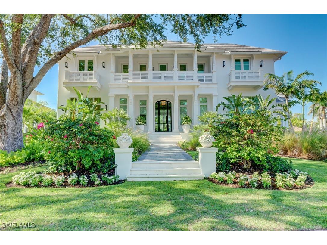 2020 Gordon Drive Naples FL 34102 225034249 image1