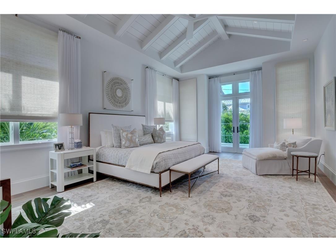 2020 Gordon Drive Naples FL 34102 225034249 image13