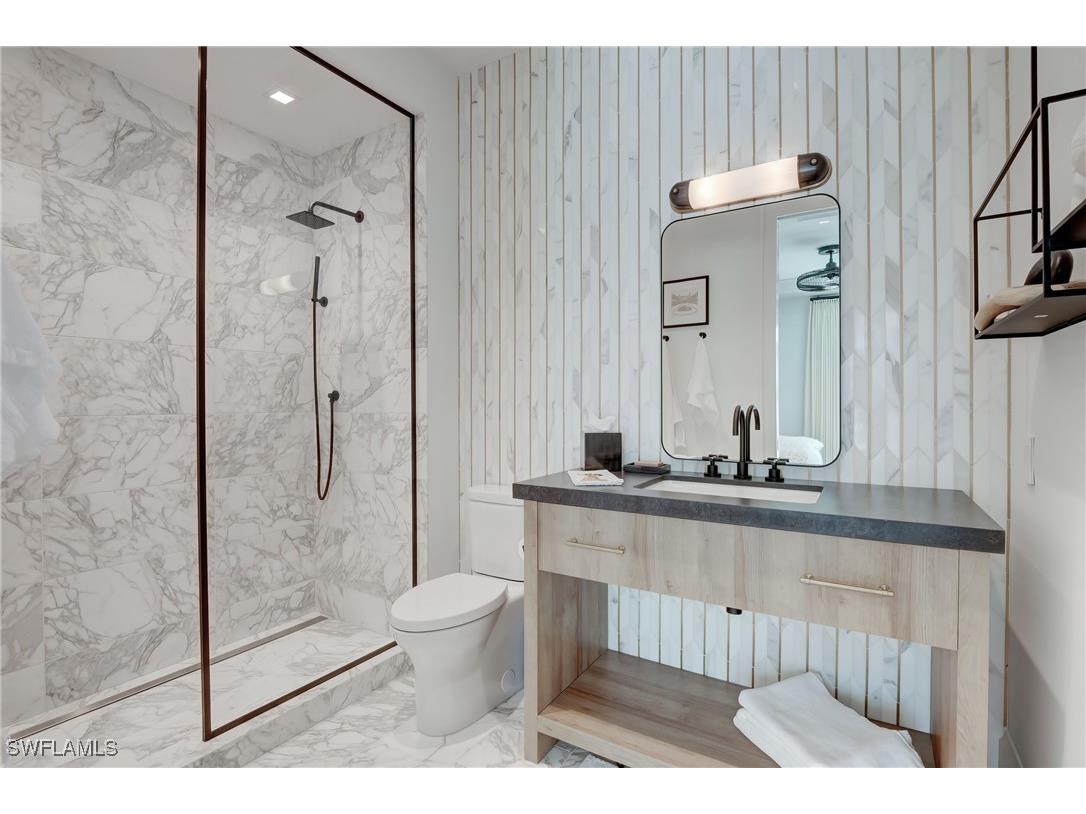 2020 Gordon Drive Naples FL 34102 225034249 image24