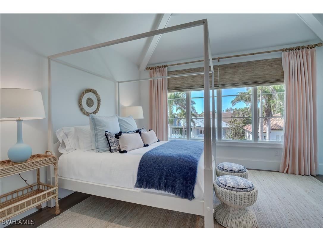 2020 Gordon Drive Naples FL 34102 225034249 image28