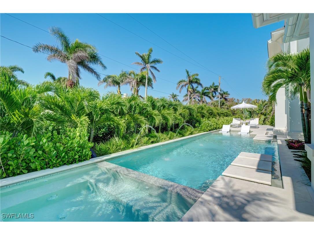 2020 Gordon Drive Naples FL 34102 225034249 image35