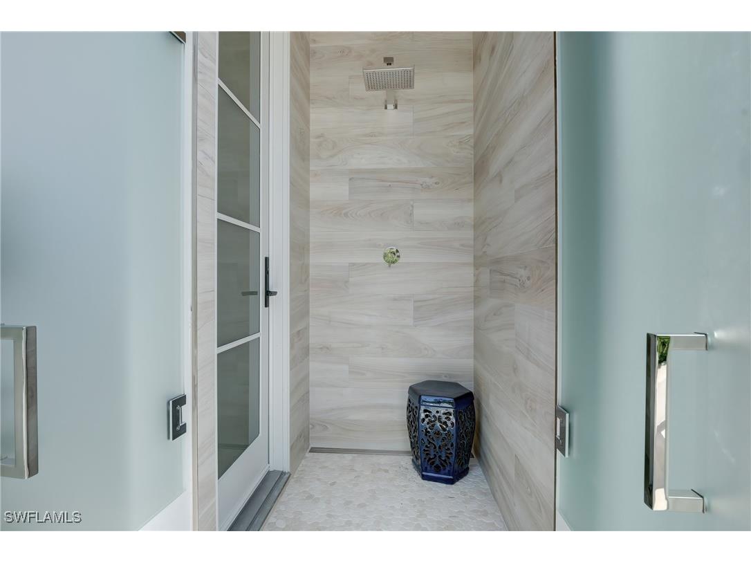 2020 Gordon Drive Naples FL 34102 225034249 image40