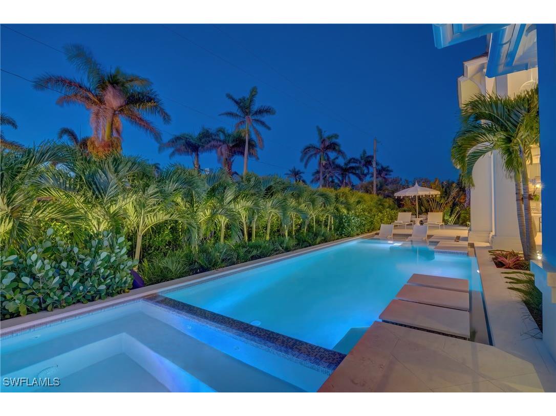 2020 Gordon Drive Naples FL 34102 225034249 image45