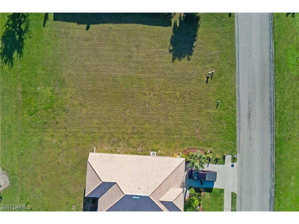 2020 Oxford Ridge Circle Lehigh Acres FL 33973 224014746 image2