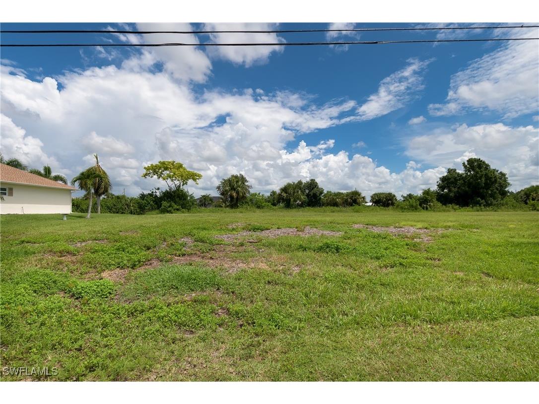 2043 NE 25th Terrace Cape Coral FL 33909 224064281 image5