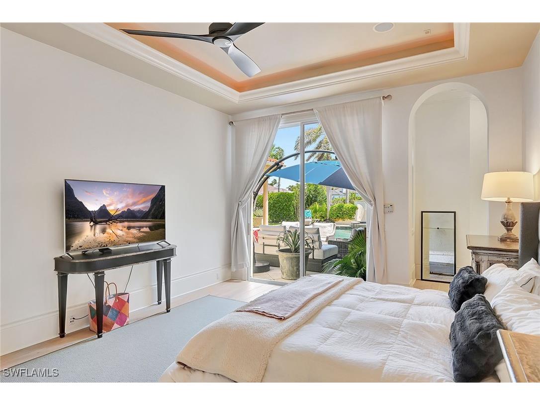 2052 Isla Vista Lane Naples FL 34105 225031381 image19