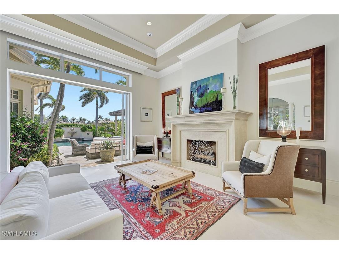 2052 Isla Vista Lane Naples FL 34105 225031381 image2