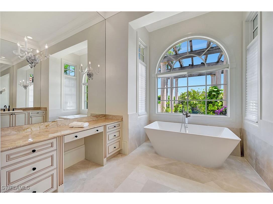 2052 Isla Vista Lane Naples FL 34105 225031381 image22