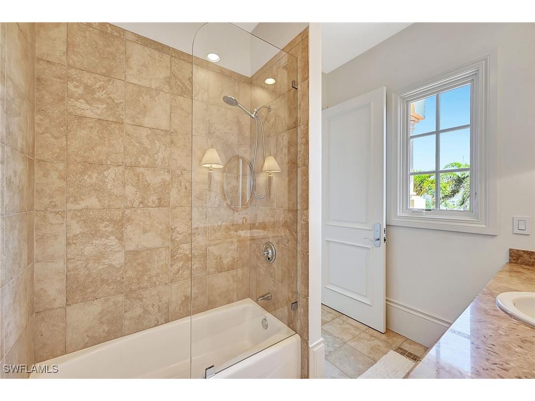 2052 Isla Vista Lane Naples FL 34105 225031381 image36