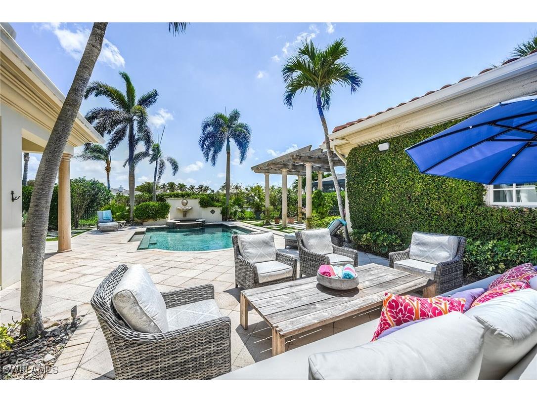 2052 Isla Vista Lane Naples FL 34105 225031381 image40