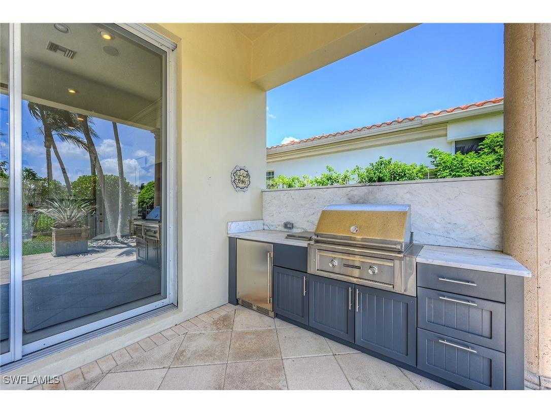 2052 Isla Vista Lane Naples FL 34105 225031381 image46