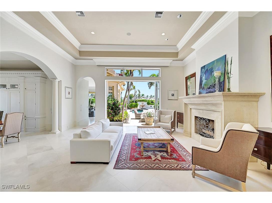 2052 Isla Vista Lane Naples FL 34105 225031381 image5