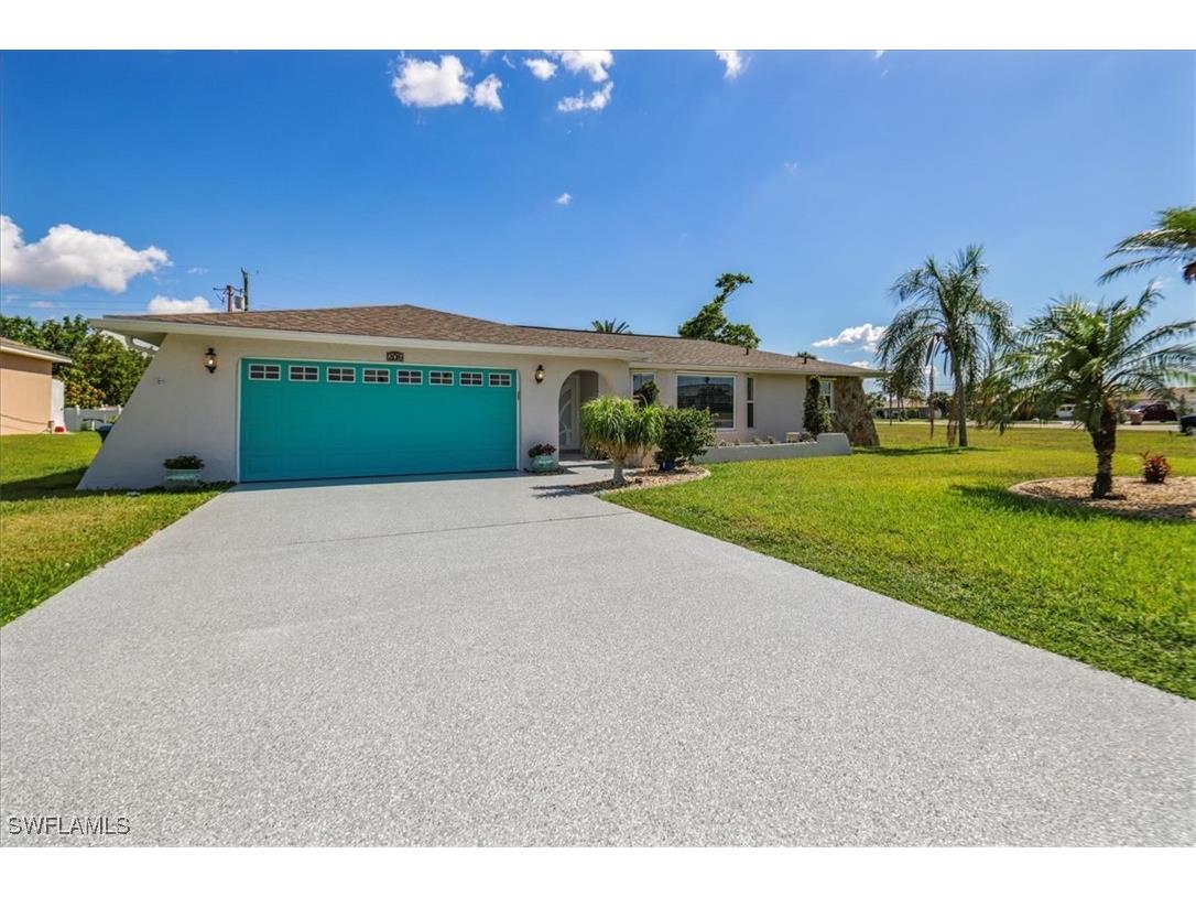 206 SE 45th Terrace Cape Coral FL 33904 225045484 image1