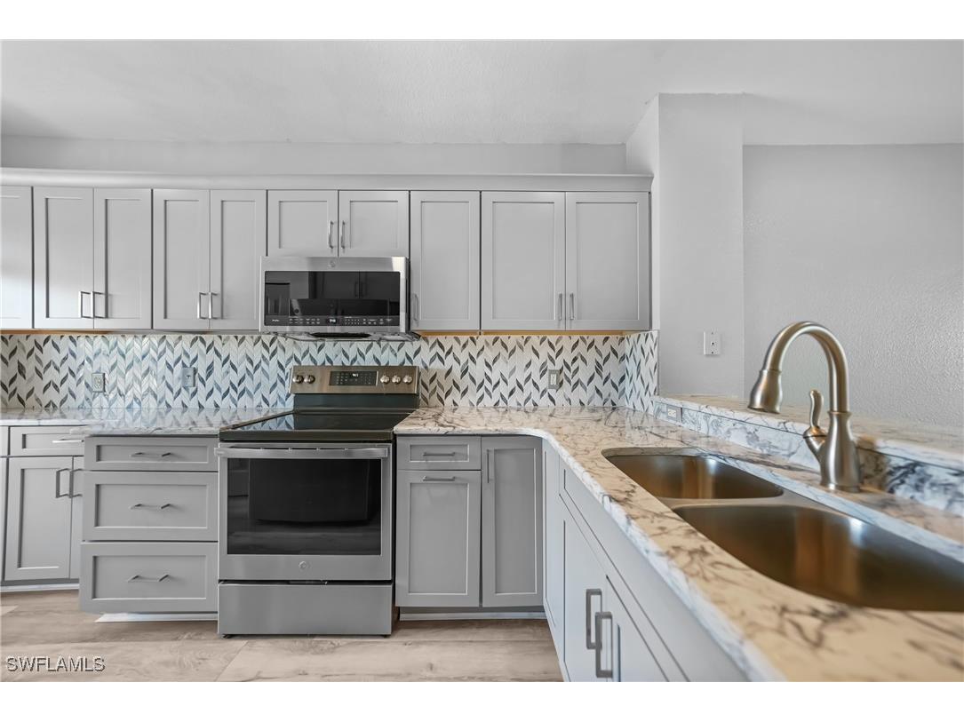 2061 Willow Hammock Circle #303 Punta Gorda FL 33983 225039216 image7