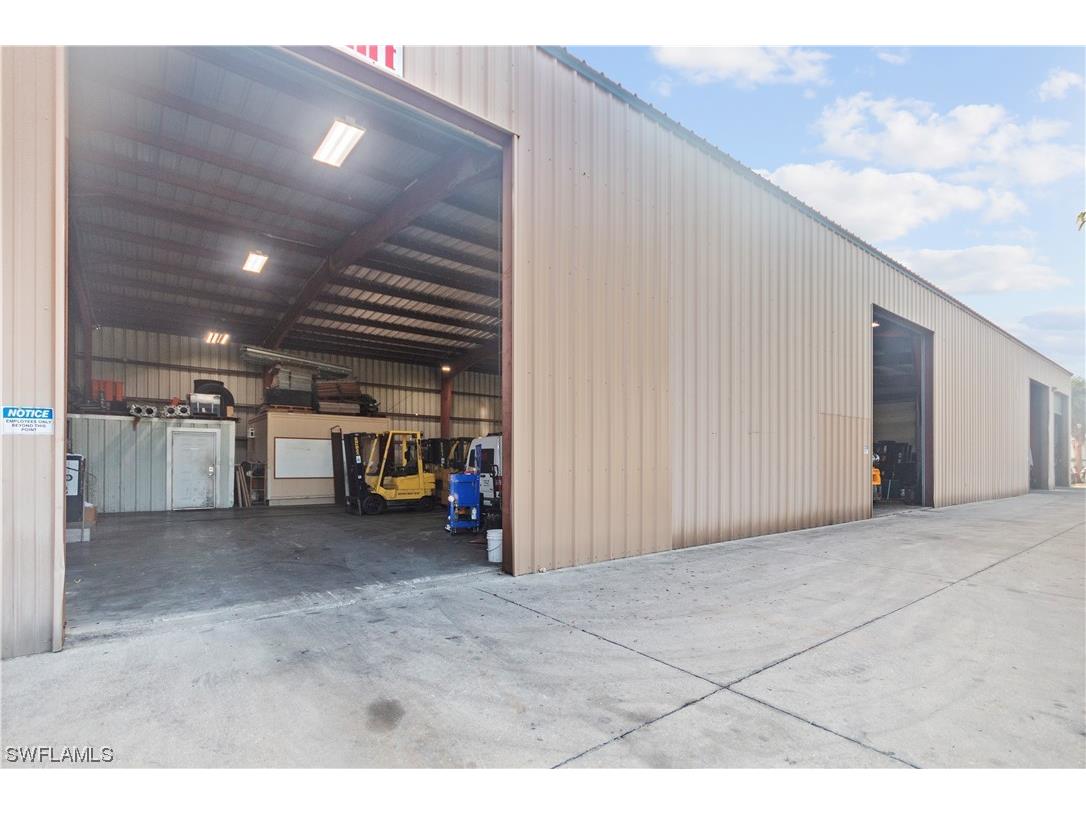 2065 Towles Street Fort Myers FL 33916 223062978 image10