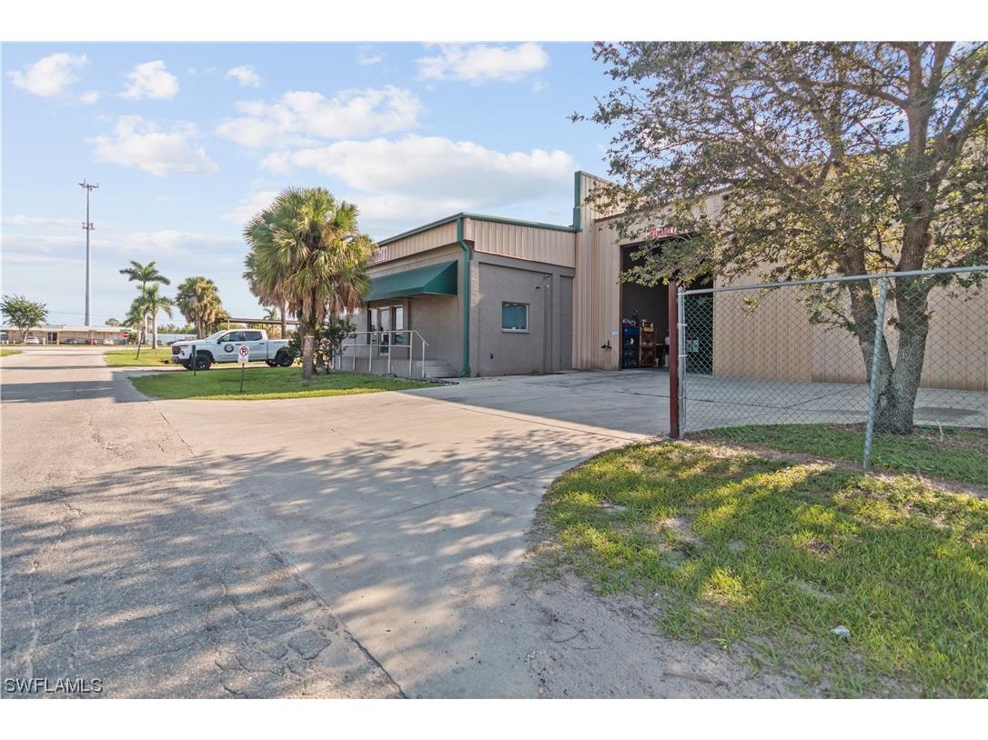 2065 Towles Street Fort Myers FL 33916 223062978 image25