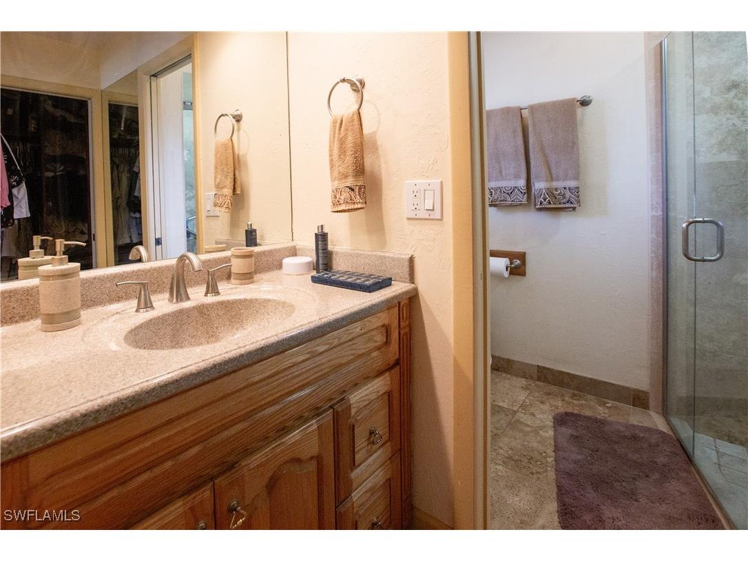 207 SE 20th Place Cape Coral FL 33990 224085039 image8