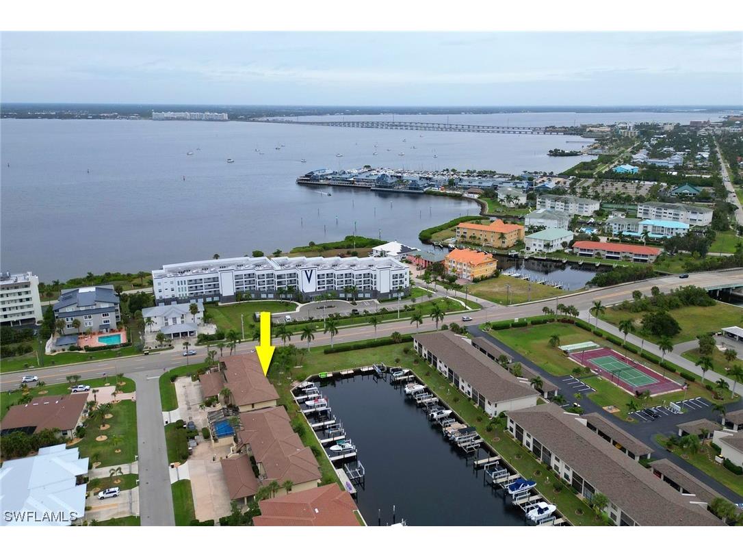 208 Lewis Circle #5 Punta Gorda FL 33950 223087675 image1