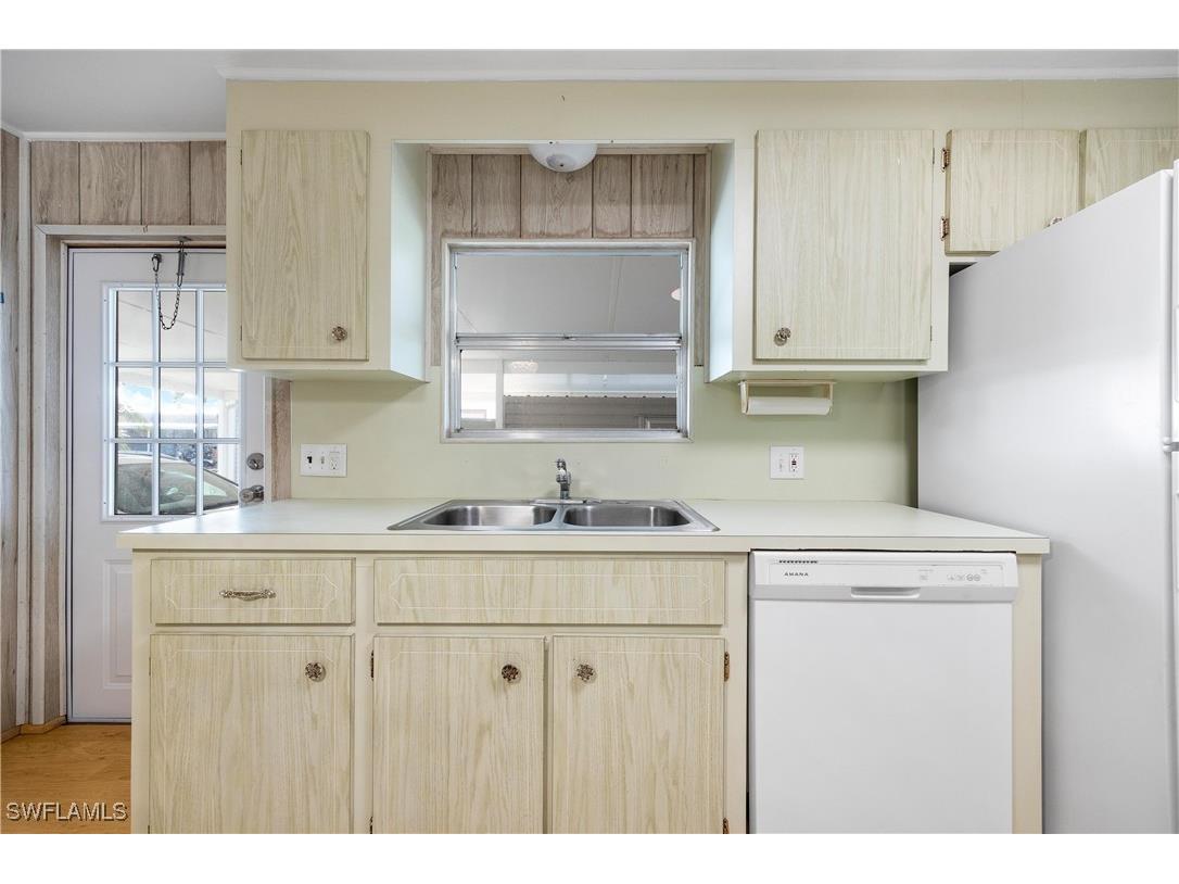 208 Nicklaus Boulevard North Fort Myers FL 33903 225046482 image10