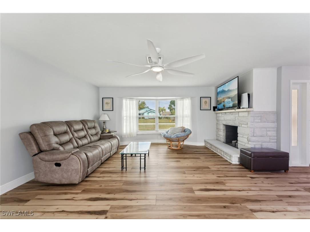 2084 Coral Point Drive Cape Coral FL 33990 225018099 image5