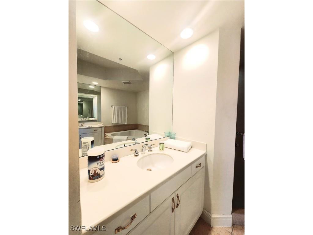 2090 W 1st Street #J410 Fort Myers FL 33901 225038612 image32
