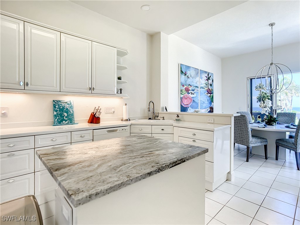 21 Casa Mar Lane #21 Naples FL 34103 225050509 image10