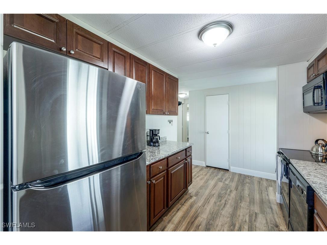 21 Le Mans Drive N Naples FL 34112 225044185 image10