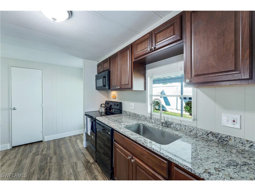 21 Le Mans Drive N Naples FL 34112 225044185 image9