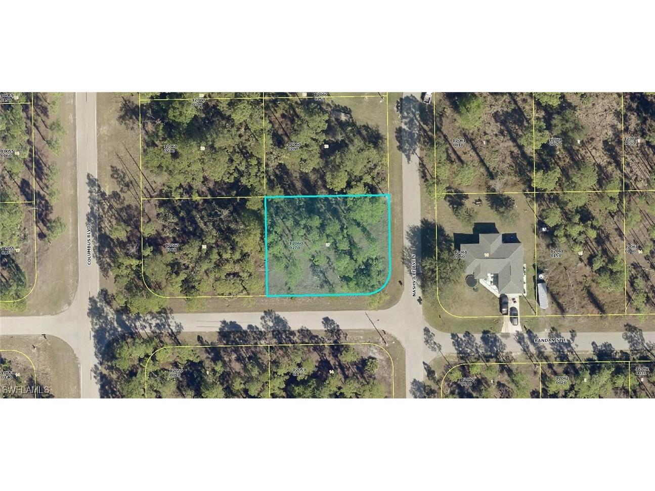 210 Nashville Avenue S Lehigh Acres FL 33974 225046409 image1